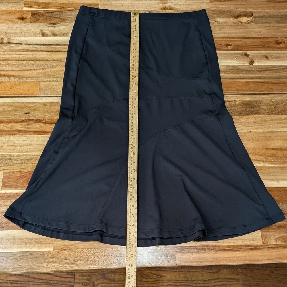 Halara Womens XL Black Midi Skirt Curved Seam Flare Stretch Minimalist Stretch